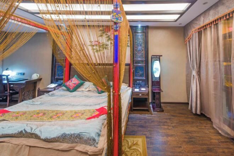 Bedroom 5, Biancheng Gushi Theme Culture Hotel, Xiangxi Tujia and Miao