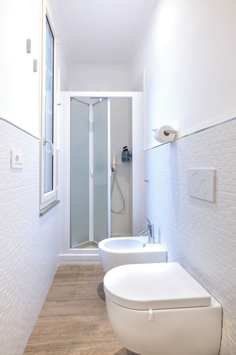 Bathroom 5, LA DIMORA DI B.CAIROLI, Alessandria