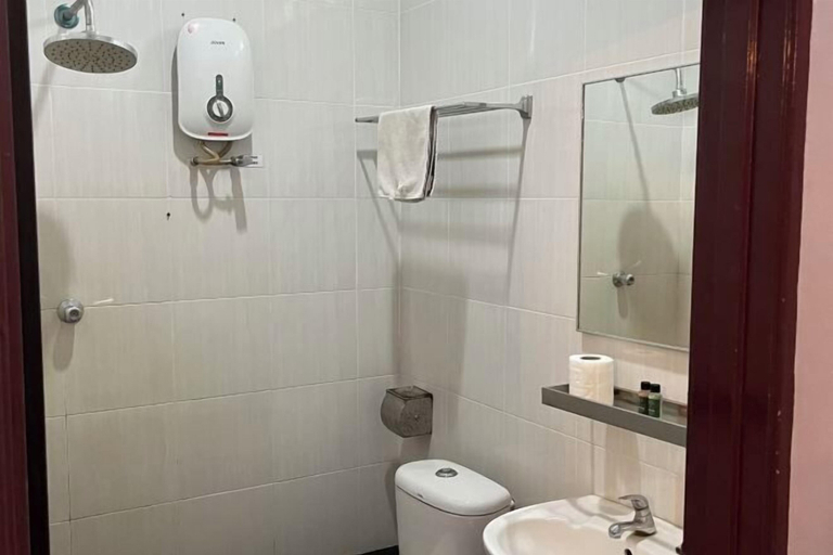 Bathroom 5, White Lodge, Langkawi
