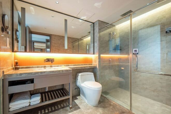 Bathroom 4, Tianyi East Ring Hotel (East High-speed Railway Station), Haikou