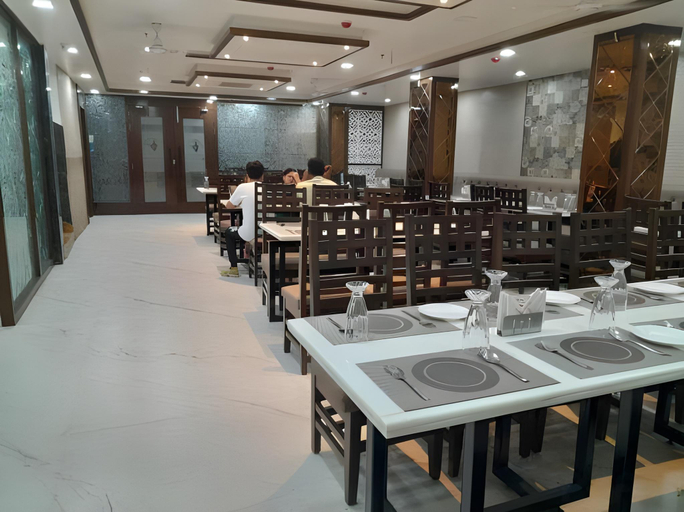 Food & Drinks 5, HOTEL The Rich Grand, Agra