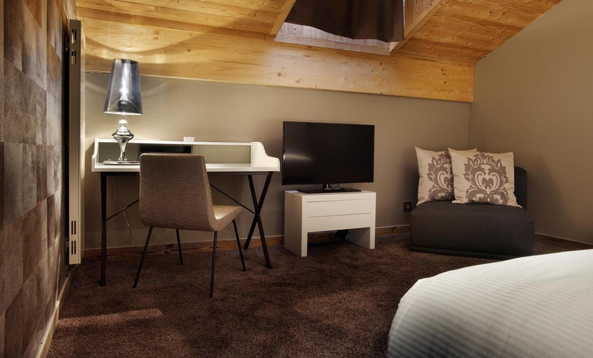 Bedroom 3, Hotel Koh-I Nor by Les Etincelles, Savoie