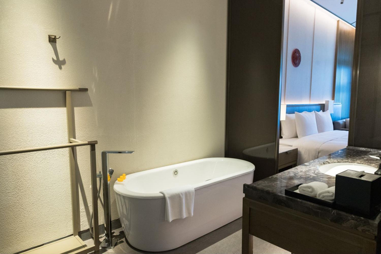 Bathroom 4, Steigenberger Hotel SUNAC Chongqing, Chongqing