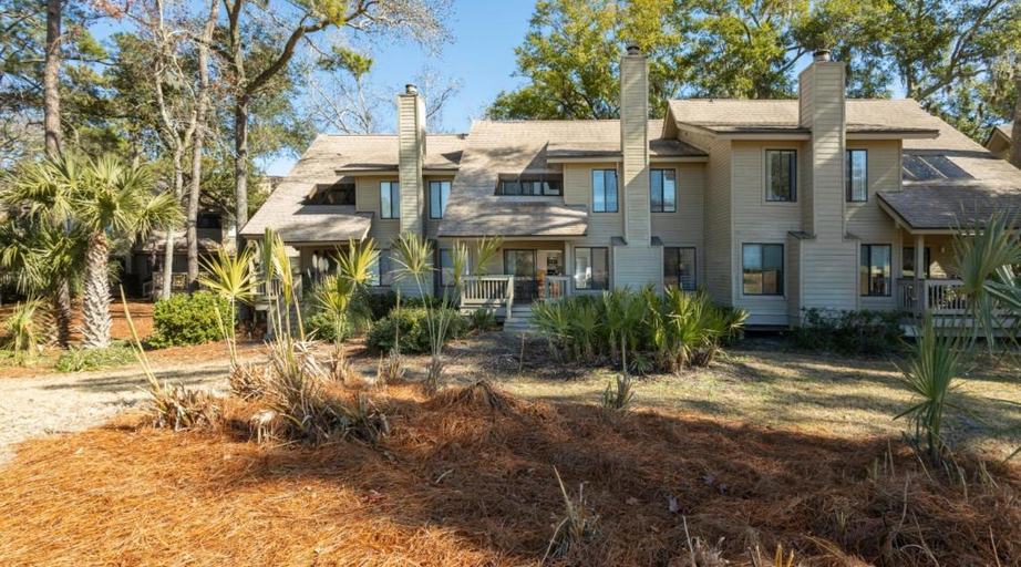 Exterior & Views 1, 5 Fazio Villas, Beaufort