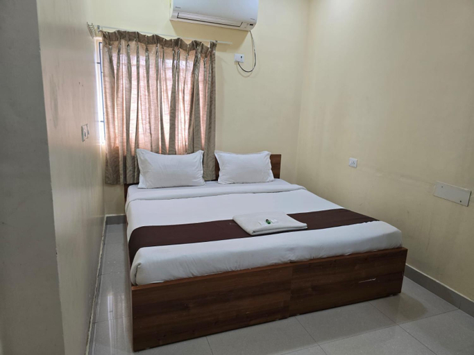 Bedroom 3, GT Empire Hotel-Near SRM University, Chennai