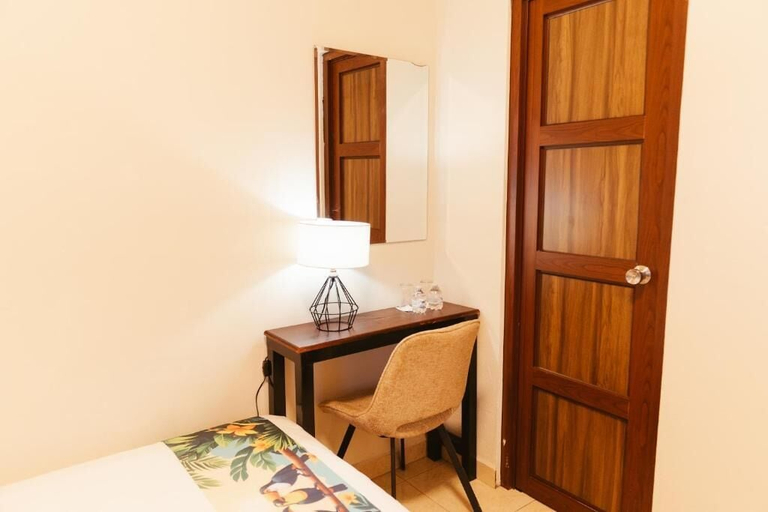 Room 3, Hotel Plaza Los Tucanes, Santiago