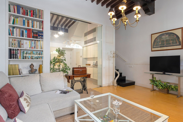 Others 5, Exclusive House in Seville. Antonia Díaz, Sevilla