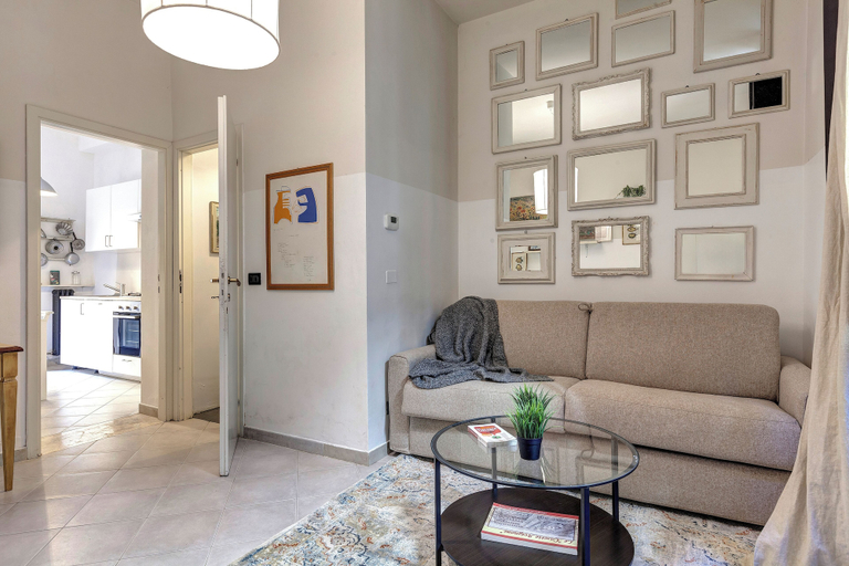 Living area 3, Casine Apartment by Mamo Florence, Florence