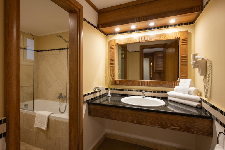Bathroom 3, Mitsis Norida, South Aegean