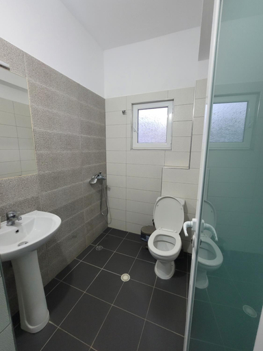 Bathroom, Villa Baka Studio Apartments, Sarandës
