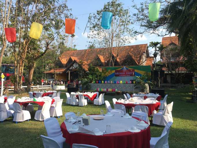 Food & Drinks 5, Duenshine Resort, Muang Kanchanaburi