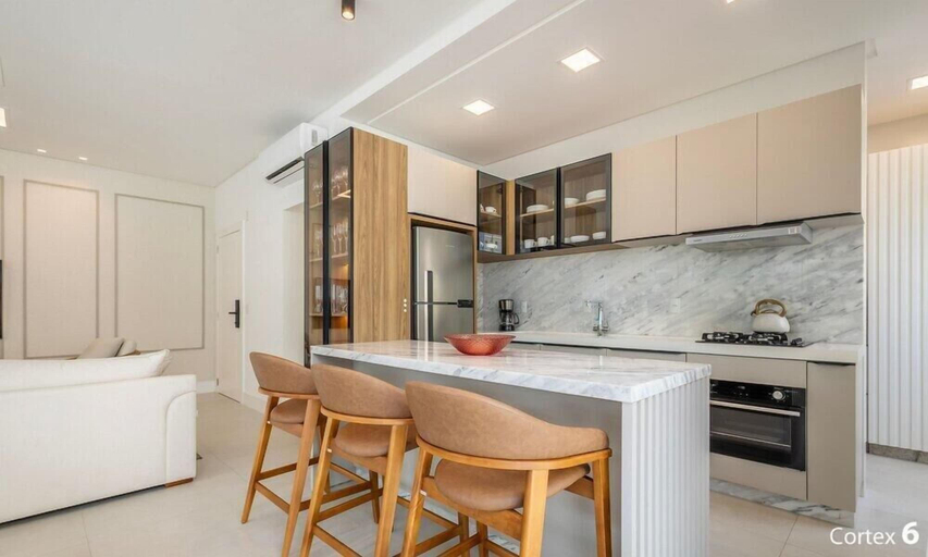 Private kitchen, Apartments Just Steps From the Beach in Itapema - Eahs, Itapema