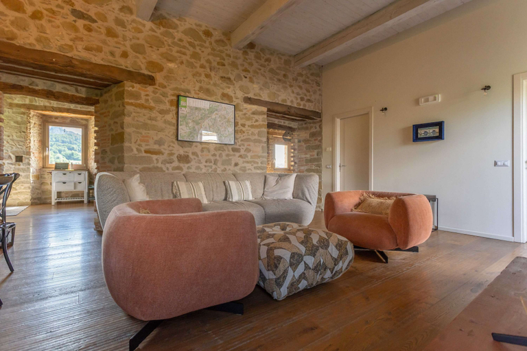 Room 5, Palazzo Serre - Villa in the Countryside With Pool, Pesaro E Urbino