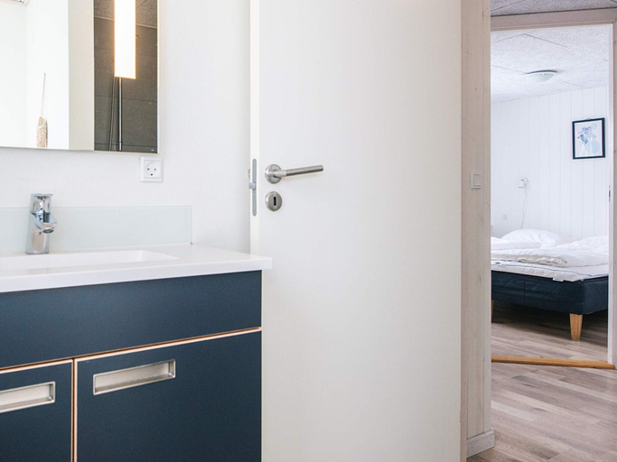 Bathroom 3, 5 Star Holiday Home in Blavand, Varde
