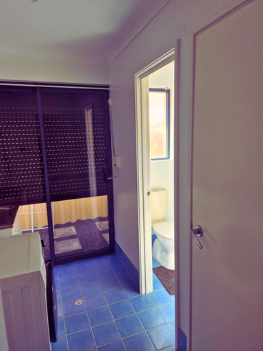 Bathroom 2, Dalyellup Guest House- Walk to Shops, Near Beach & Bunbury, Capel