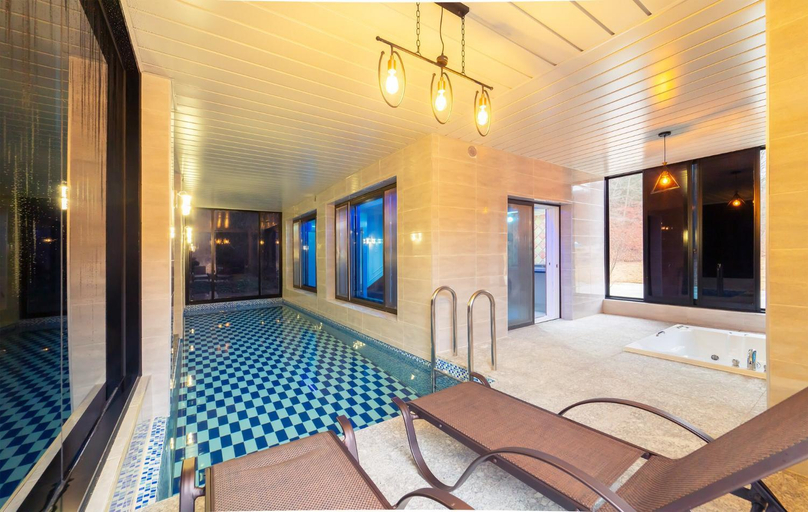 Sport & Beauty 2, NJ Pool Villa, Hoengseong