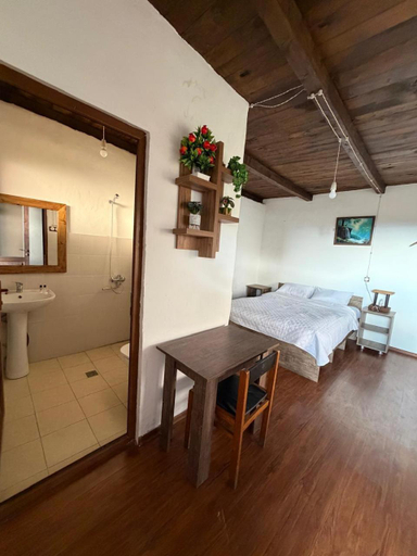 Bedroom 2, Gugoshvili's Cellar, Kvareli