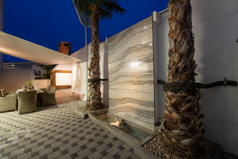 Others 3, Villa Michelle With Infinity Pool, Jasenice