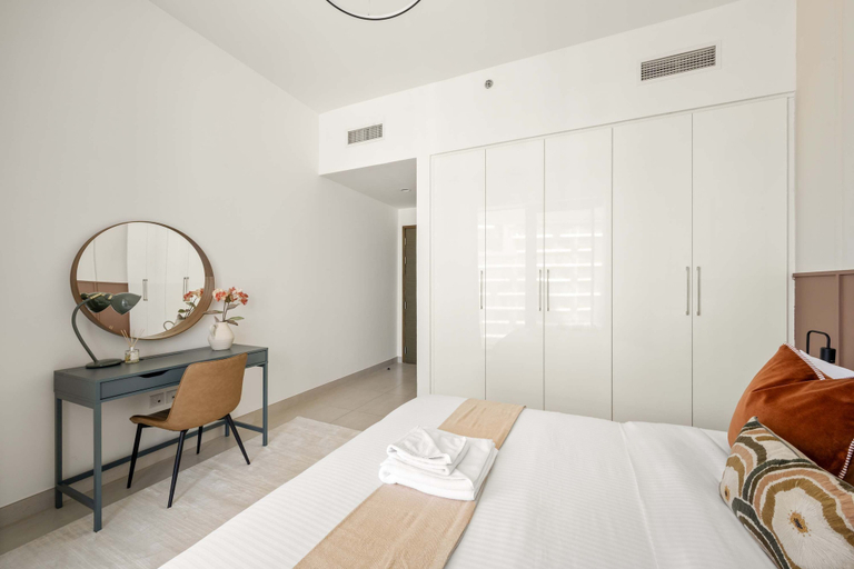 Room 2, Silkhaus Elegant 2BR Najmat Tower in Reem Island, Abu Dhabi City