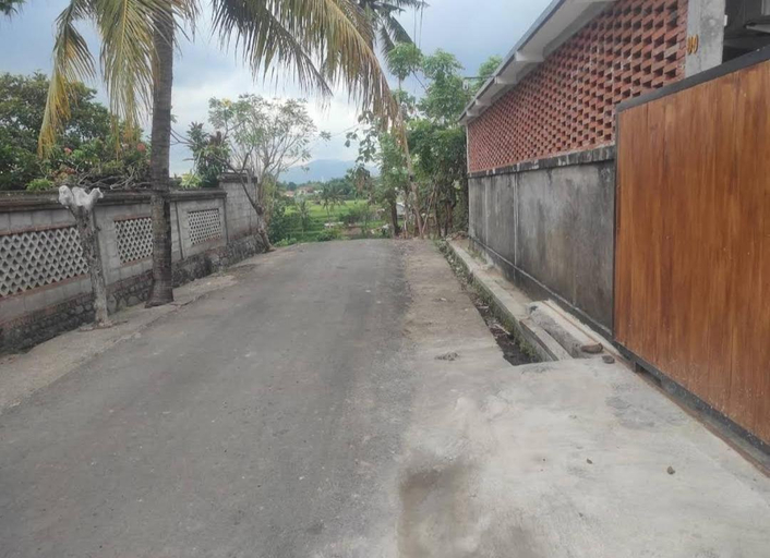 Others 5, Astiti Ayu Kost Bagirati 2, Lombok