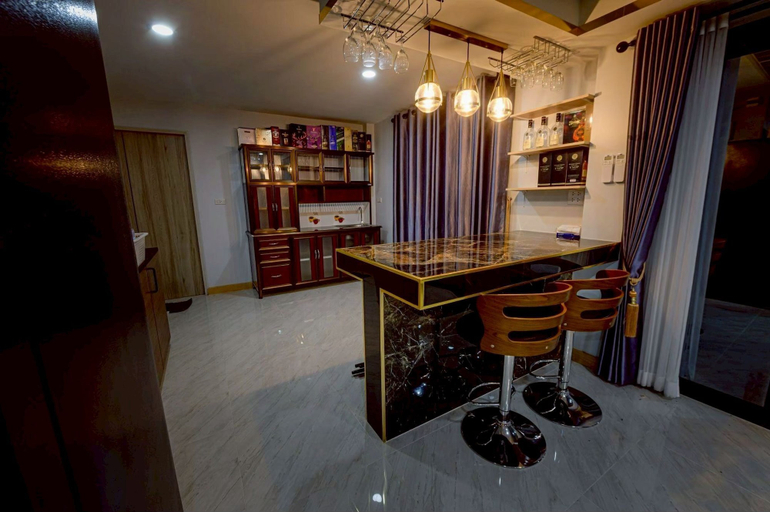Private kitchenette, BanIngKhao Pool Villa Sriracha, Si Racha