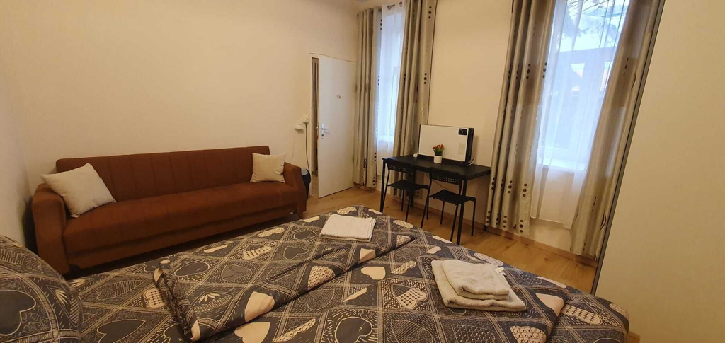 Others 3, Group Stay 3 Apts Near Enkplatz, Wien