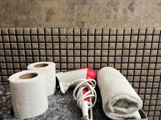 Room 2, Yog Namah Hotel & Cafe, Garhwal