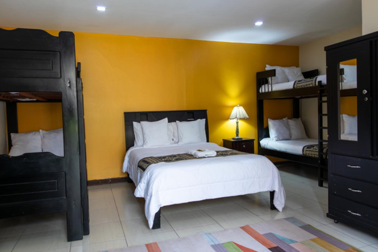 Bedroom 3, Back Packer, Ibarra