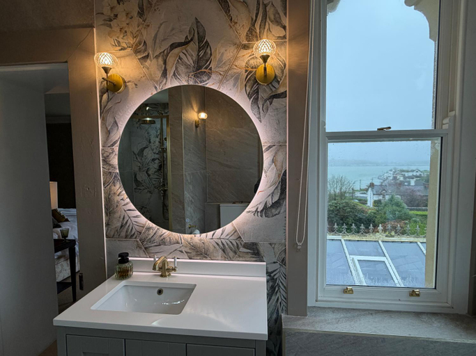 Bathroom 3, Oakhurst Guesthouse