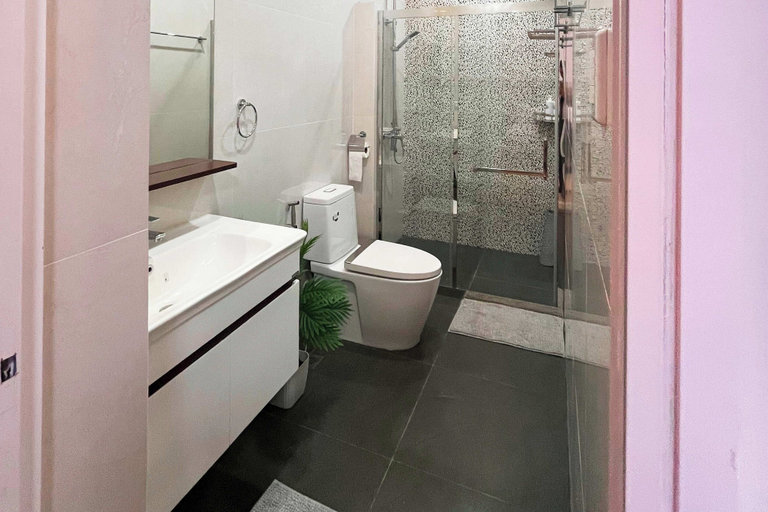 Bathroom 5, Torres Farm Resort powered by Cocotel, Naic