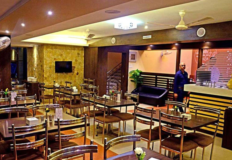 Food & Drinks 3, Hotel Alankar , Sindhudurg