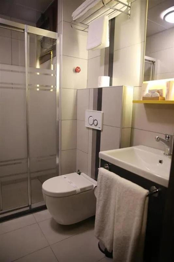 Bathroom, Diasos Otel, Buca