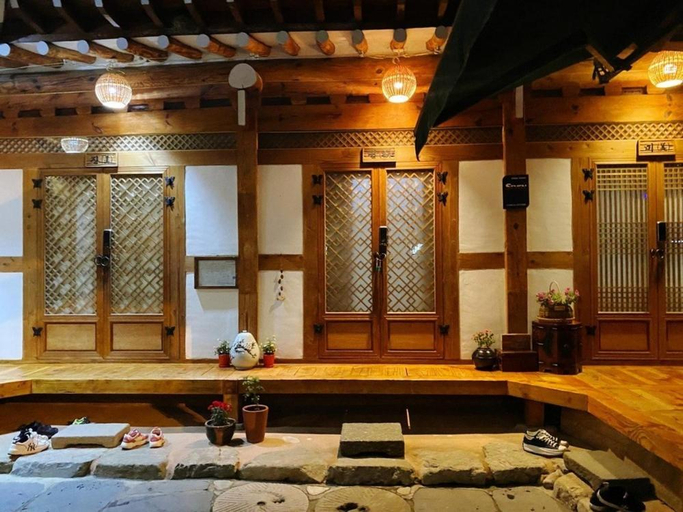 Others 3, Jeonju Ghawondang Pension, Jeonju