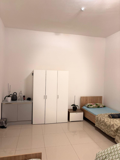 Bedroom 2, 4 Person Sliema Spacious Room Airconditioned and Self Check