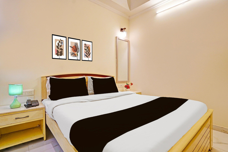 Room 2, Townhouse Oak Nirman Nagar Mansarovar, Jaipur