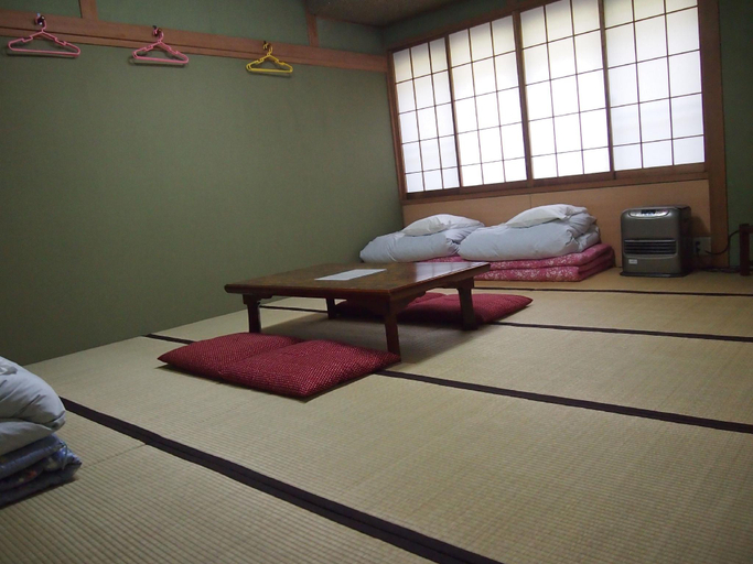 Bedroom 4, Hutte Jil Shirakabako, Nagawa