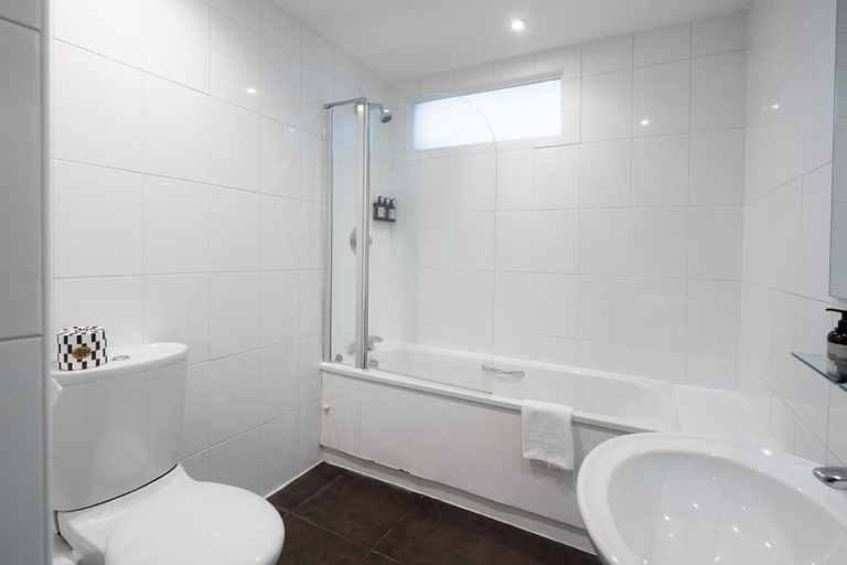 Bathroom 4, SACO Bristol- West India House, Bristol