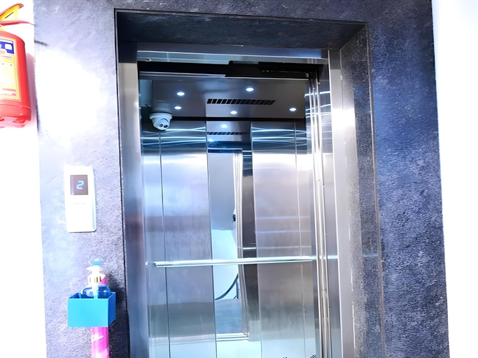 Others 3, Hotel Daksh, Pune