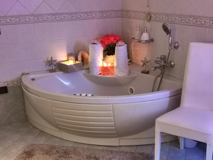 Bathroom 2, WhiteHome, Treviso