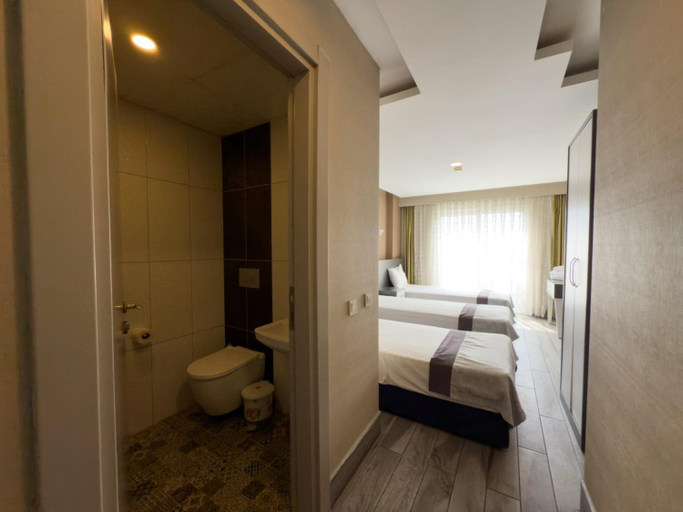Bedroom 2, Bone Apart, Antalya