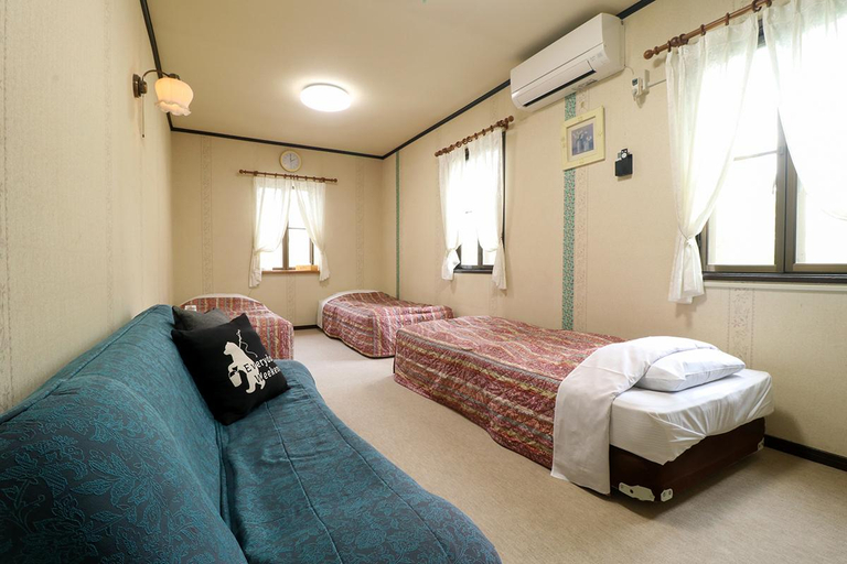 Bedroom 3, YAMA no Ie, Nikkō
