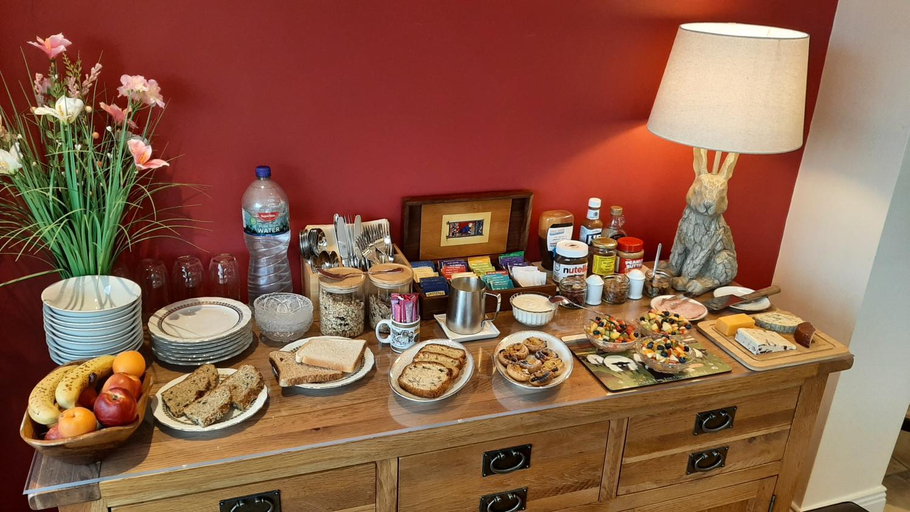 Food & Drinks 3, B&B Kerry Lakesview Lodge