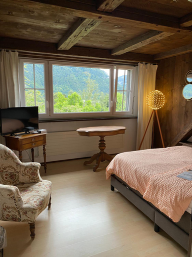 Bedroom 4, La maison du petit bonheur, Moutier