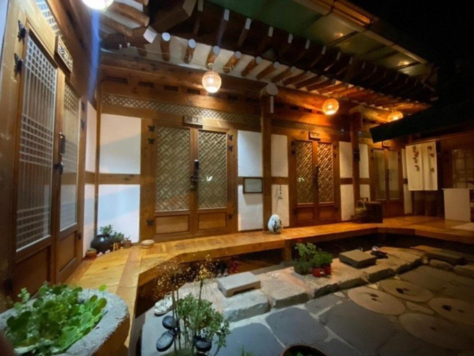 Exterior & Views 1, Jeonju Ghawondang Pension, Jeonju
