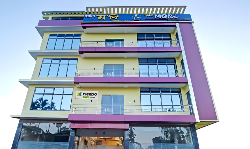 Exterior & Views