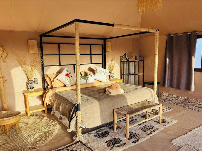 Bedroom 2, Amskou Camp, Errachidia