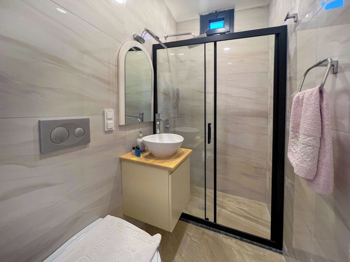 Bathroom 3, Paddys Pansiyon, Fethiye