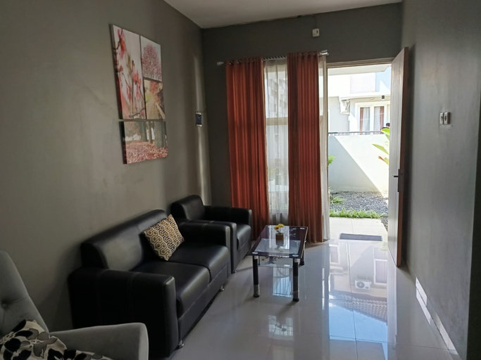 Others 2, AV HOME, Semarang