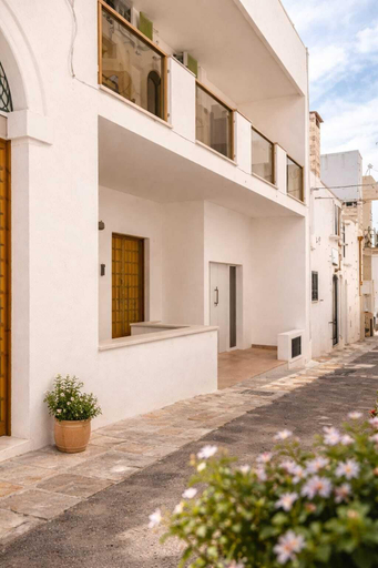 Exterior detail, Equinox house, Lecce