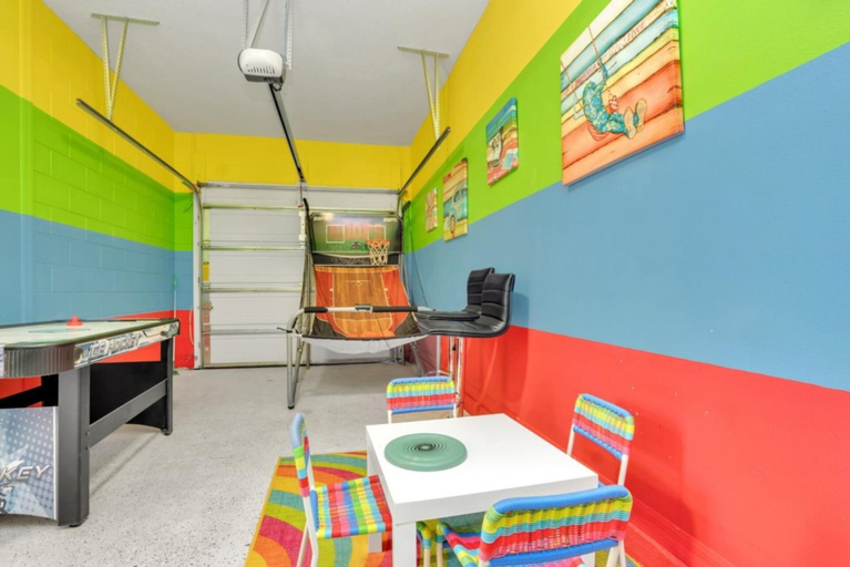 Others 4, Orlando House 6379, Osceola